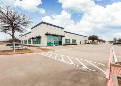 6700 Pinecrest